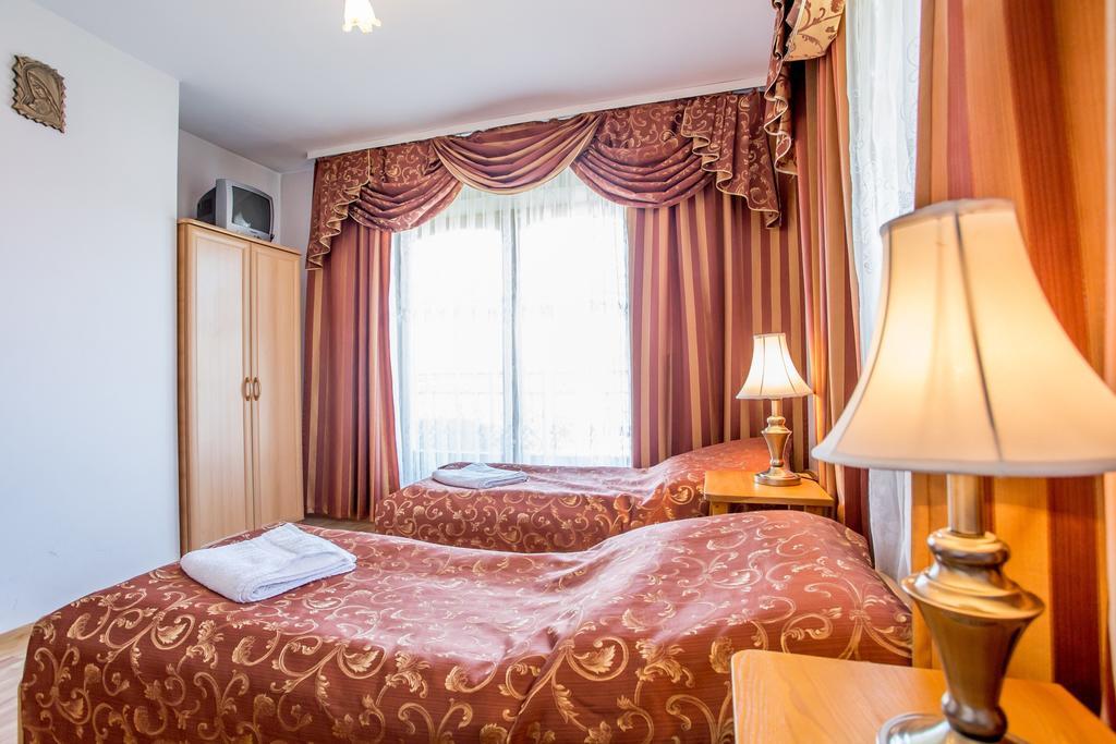 Pod Modrzewiami Otel Zakopane Oda fotoğraf