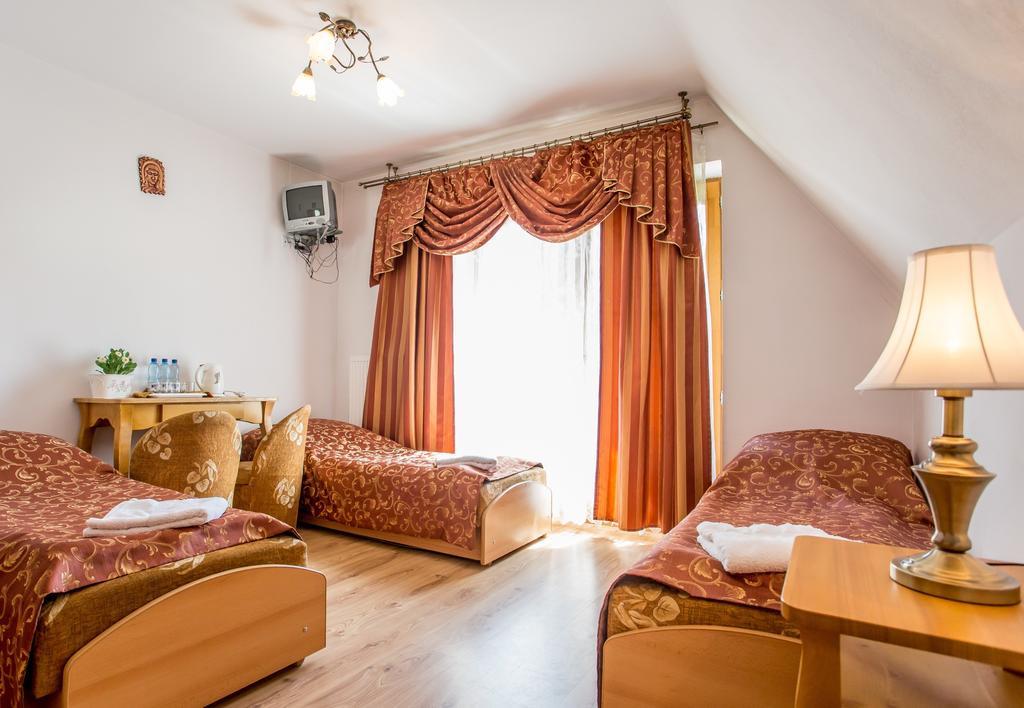 Pod Modrzewiami Otel Zakopane Oda fotoğraf