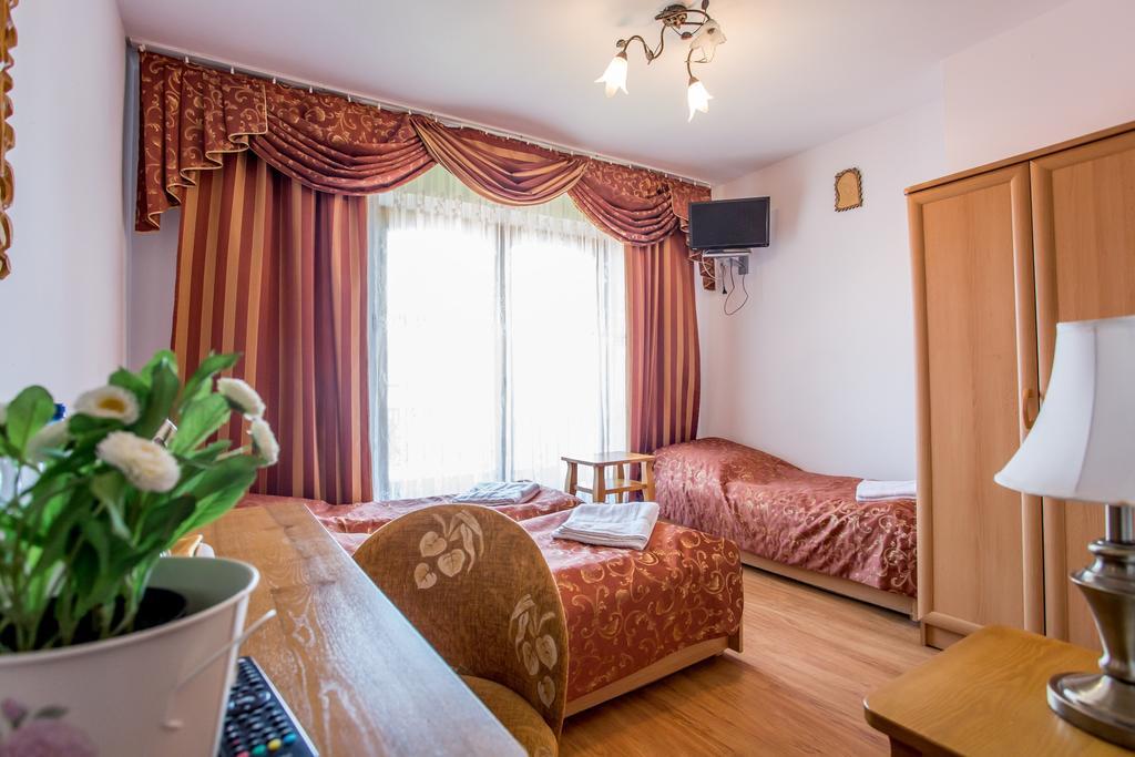 Pod Modrzewiami Otel Zakopane Oda fotoğraf